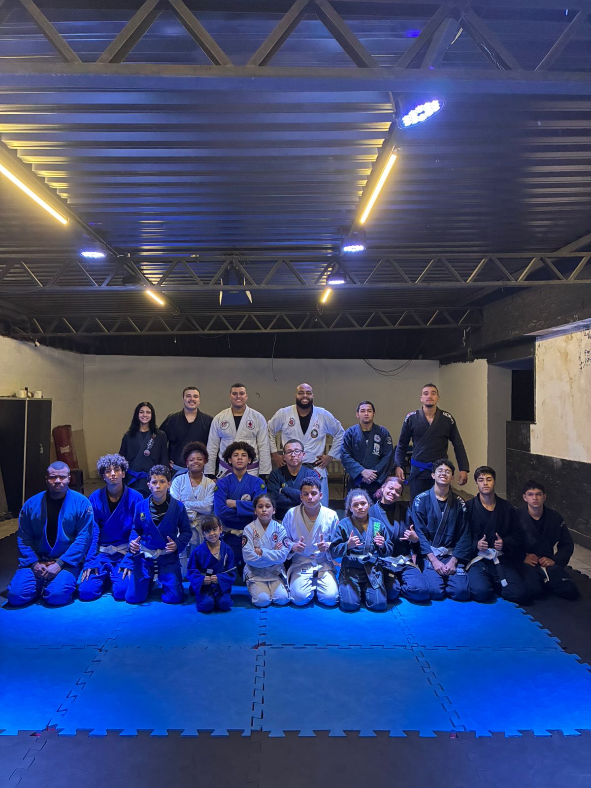 Treino de Jiu-Jitsu no tatame
